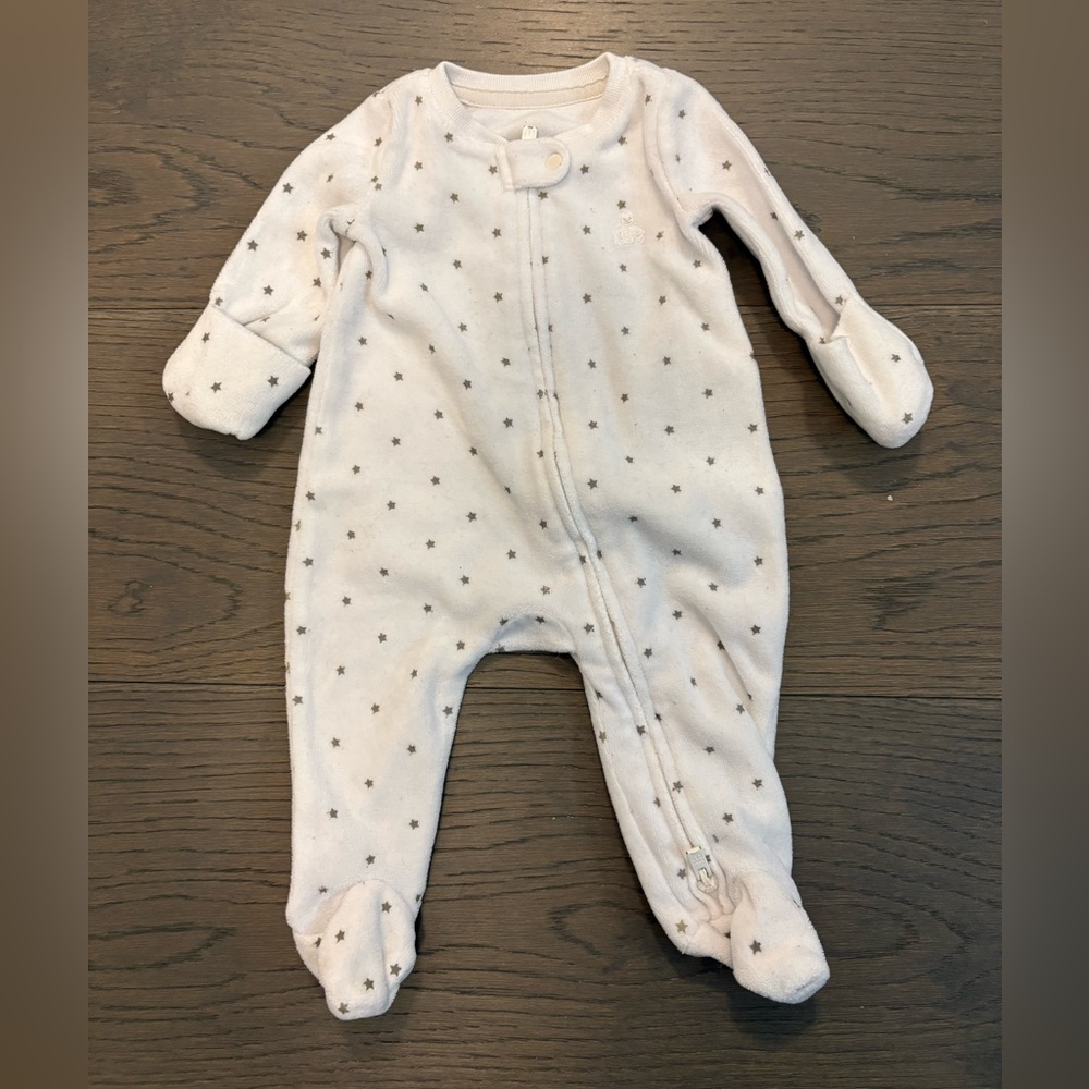 Baby gap velour sleeper with optional scratch mitts newborn